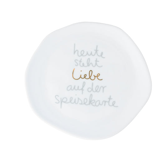 Teller (klein) aus Porzellan Hochzeit " Heute steht Liebe auf der Speisekarte" von räder design