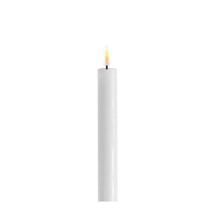 LED Stabkerzen 2 Stück 15 cm Weiß von Deluxe / Unique Homeart Candle / Kerzen