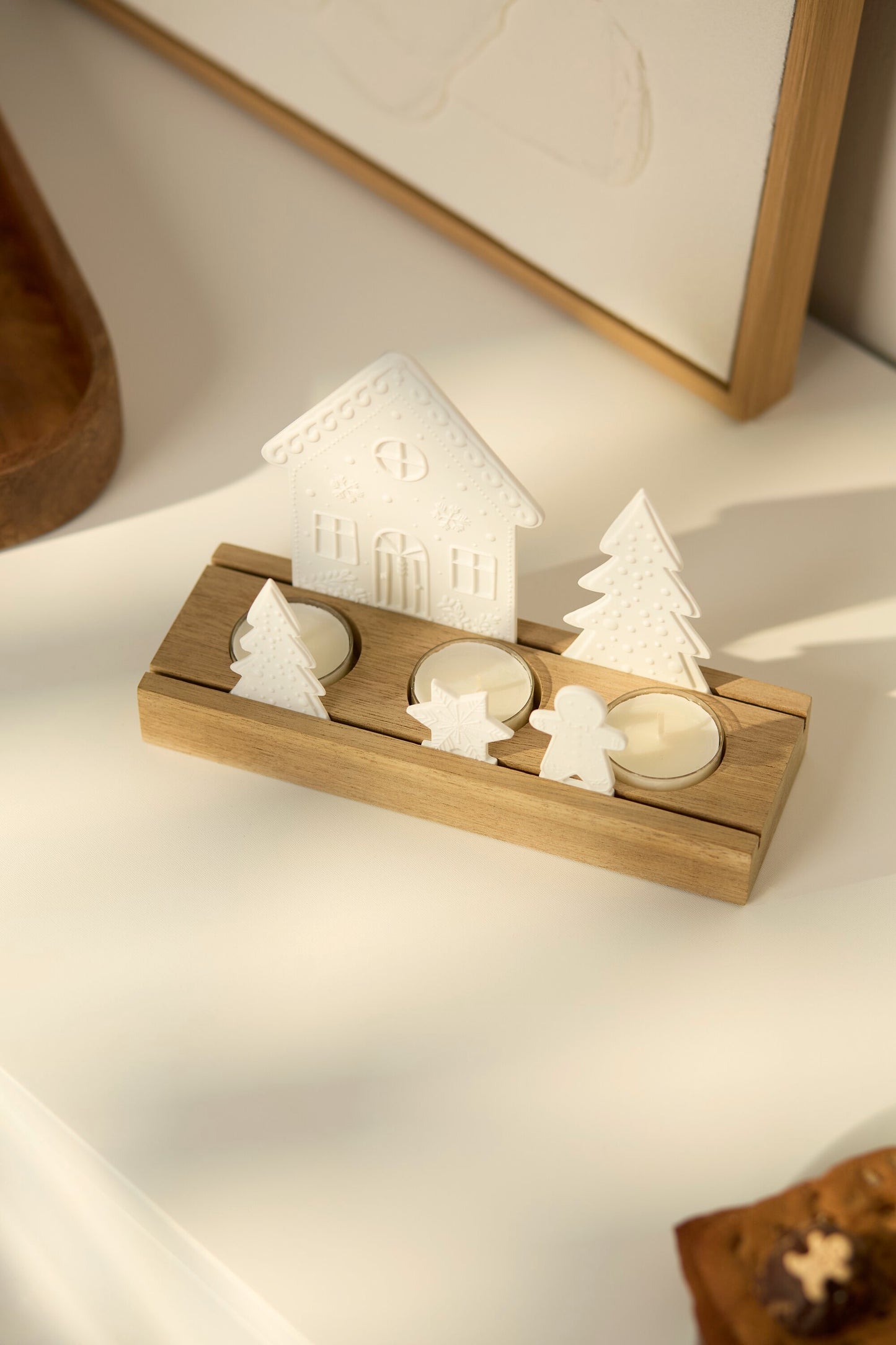 Lichtobjekt „Lebkuchendorf“ für 3 Teelichter von Räder Design – 20 x 7 x 13,7 cm