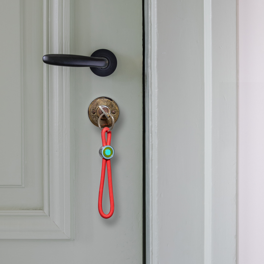 Schlüsselanhänger Ringo Red von Remember Modernes Schlüsselbad Tampen in Rot