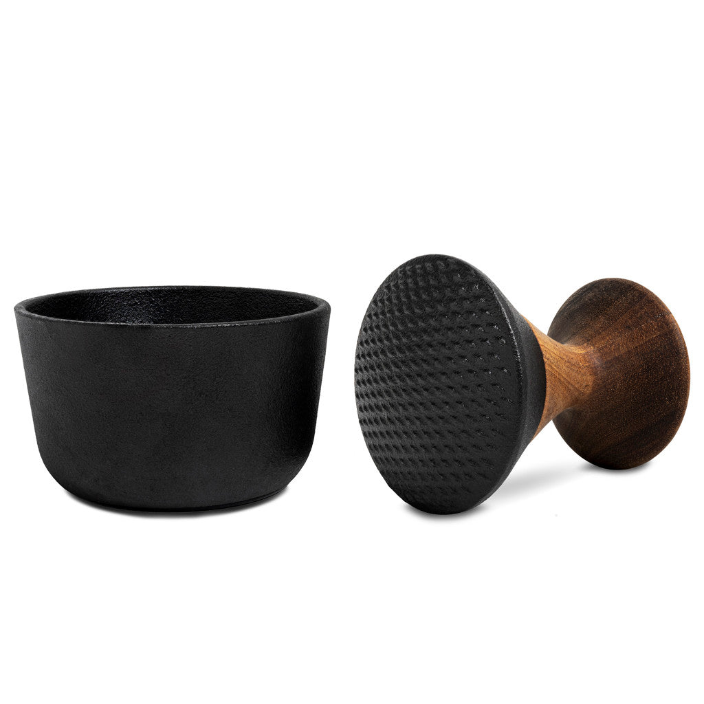 Kiruna Mörser Black Schwarz Gusseisen Akazie von Crushgrind - Qualität aus Dänemark