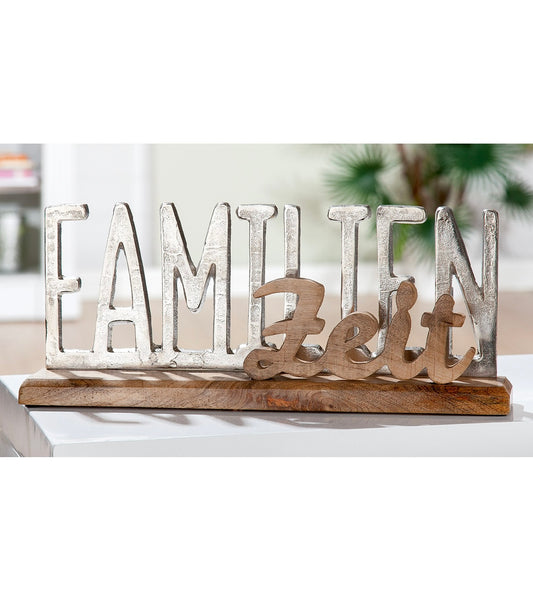 Schriftzug "Familienzeit" aus Mangoholz und Aluminium von Gilde