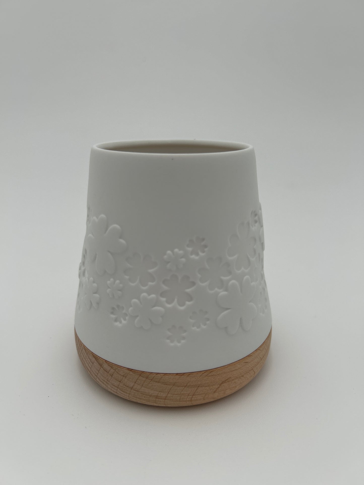 Windlicht Kleeblätter Porzellan & Holz von räder design Neuheit 2026 - D.10cm H.10,5cm