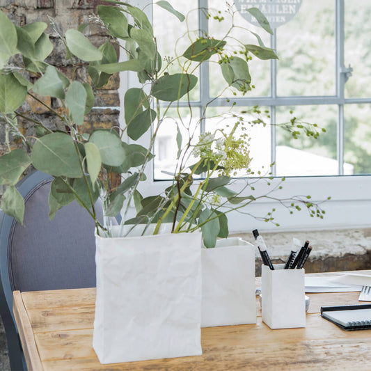 Porzellantüte mittel von räder design - als Geschenkverpackung originelle Vase