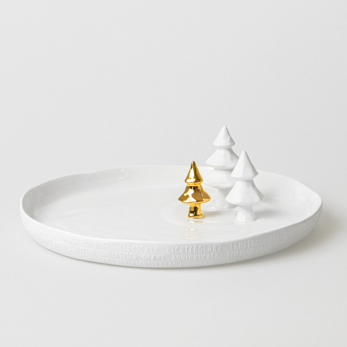 Dekoteller Winterlandschaft aus Porzellan "Tannenbäume" von räder design - Weihnachten Weihnachtsdekoration