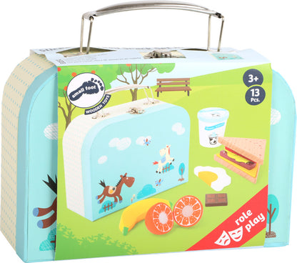 Lunchbox/Koffer mit Lebensmitteln aus Holz von small foot