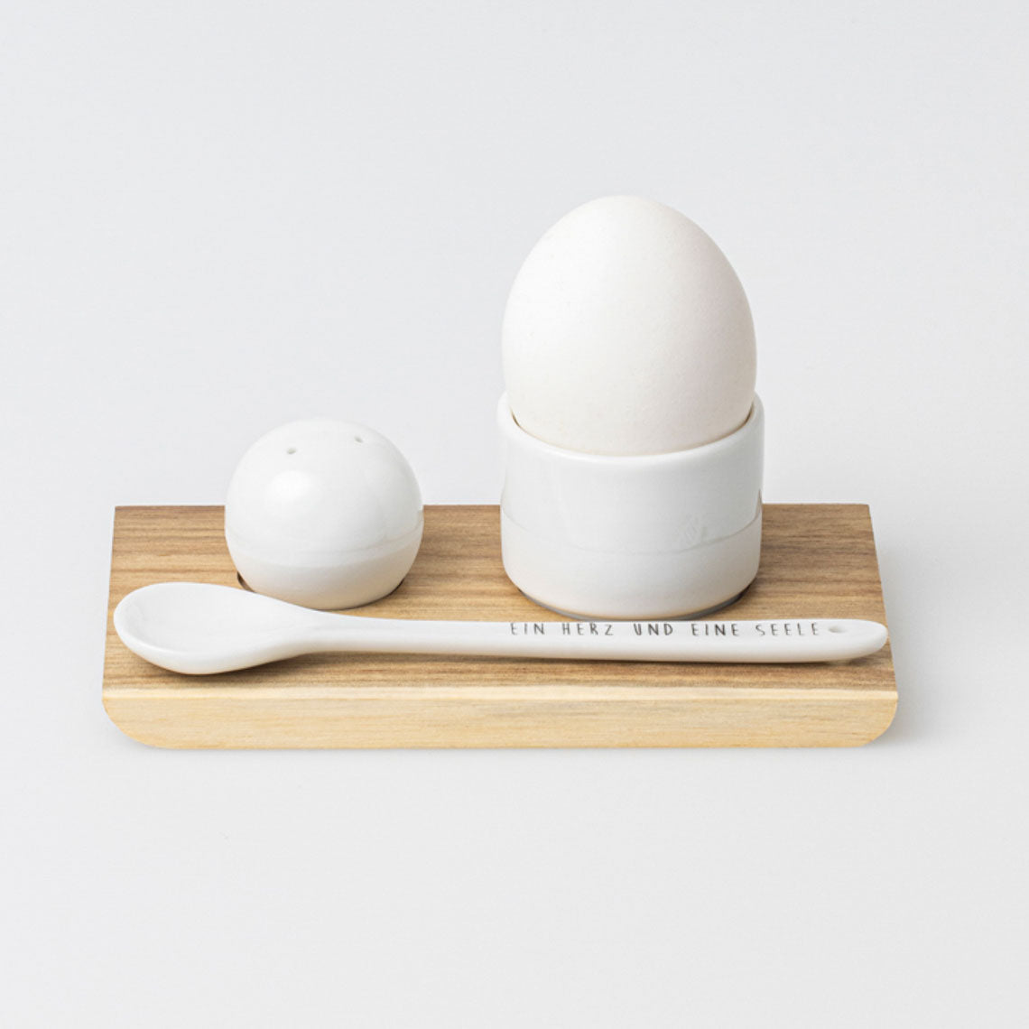 Eierbecher-Set aus Porzellan " Ein Herz und eine Seele " von räder design