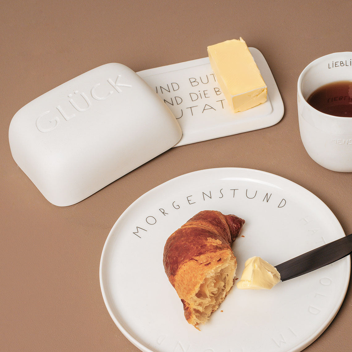 Guten Morgen Butterdose „Glück“ aus Porzellan von räder design