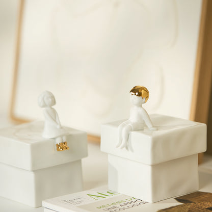 Dose Junge aus Porzellan Highlight Kollektion 2026 von räder design 9,5x8,5x12,2cm