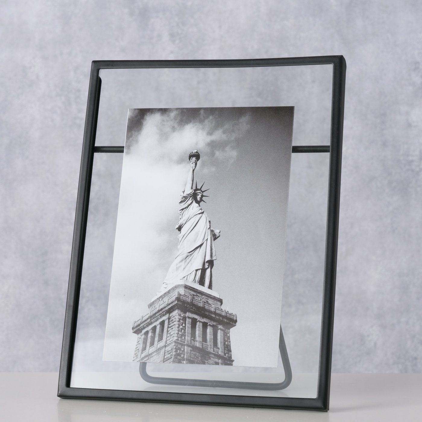 Bilderrahmen aus Metall (klein) mit Standfuß Format 10x15 cm von Boltze - Foto Geschenkidee