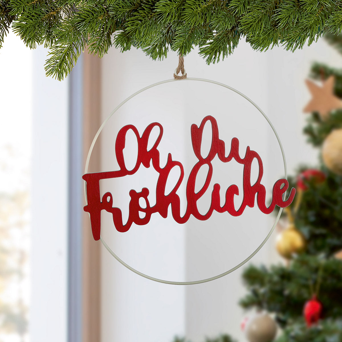 Hänger Schriftzug zum hängen Oh Du Fröhliche aus Metall rot von Gilde
