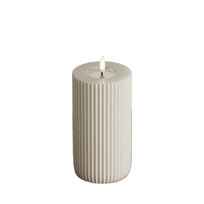 Unique Solid Stripe Rillenkerze 8 * 15 cm in Sand von deluxe Homeart / Unique - Qualität aus Dänemark