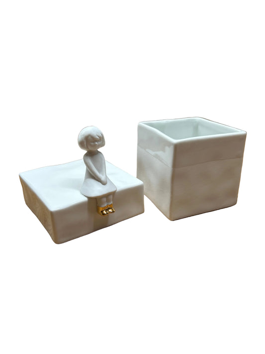 Dose Mädchen aus der Kollektion 2026 von räder design Aufbewahrung mit Stil aus Porzellan