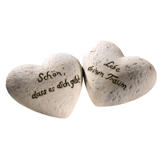 Keramikherzen 2er-Set mit Spruch "Schön dass es dich gibt/ Lebe deinen Traum" von small foot - Geschenkidee