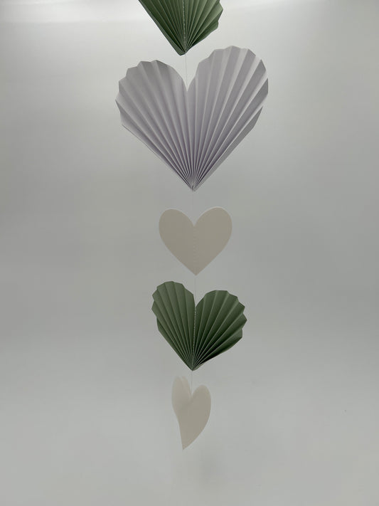 Herzkette Plissierte Herzen Girlande Grün Herz 84cm von räder design Neuheit 2026