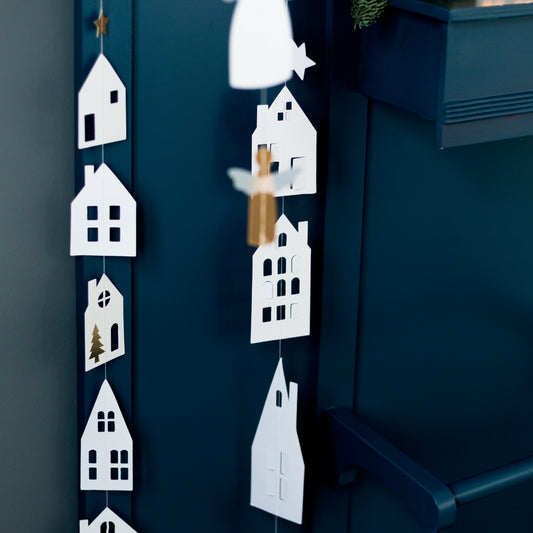 Girlande aus Papier 55cm "Winterstadt" von räder design - Weihnachten Weihnachtsdekoration