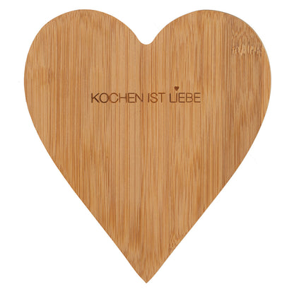 Schneidebrett aus Bambus Herzform " Kochen ist Liebe " von räder design