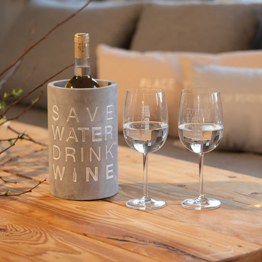 Weinkühler "save water drink wine" aus Beton von räder Wein Geschenk originell