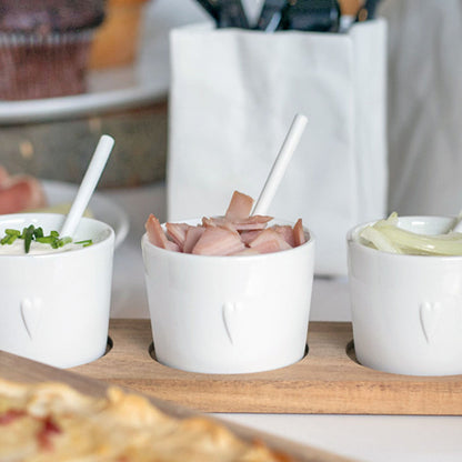 Holztablett mit drei Schälchen aus Porzellan von räder design - Snacktablett