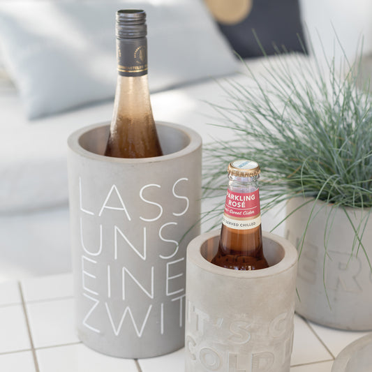 Weinkühler aus Beton "Lass uns einen zwitschern" von räder